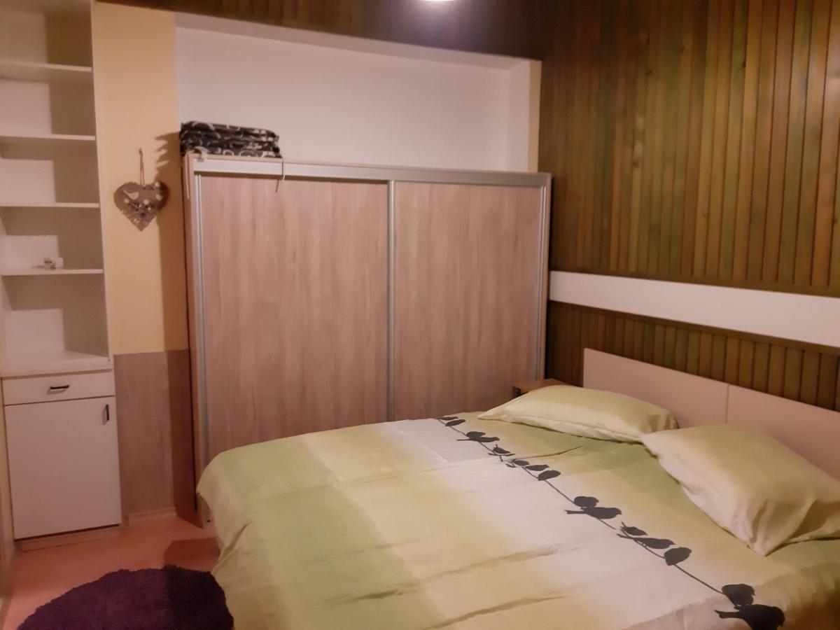 Apartments And Rooms Knez Portorose Esterno foto