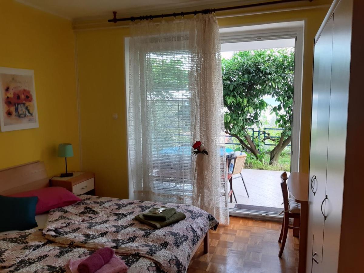 Apartments And Rooms Knez Portorose Esterno foto