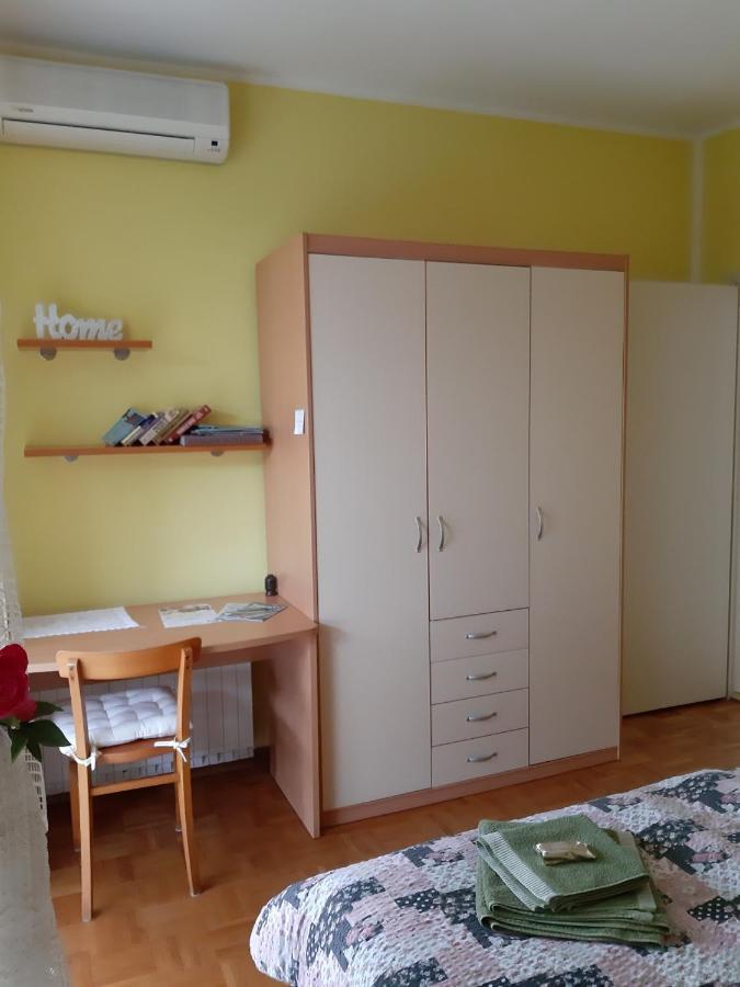 Apartments And Rooms Knez Portorose Esterno foto
