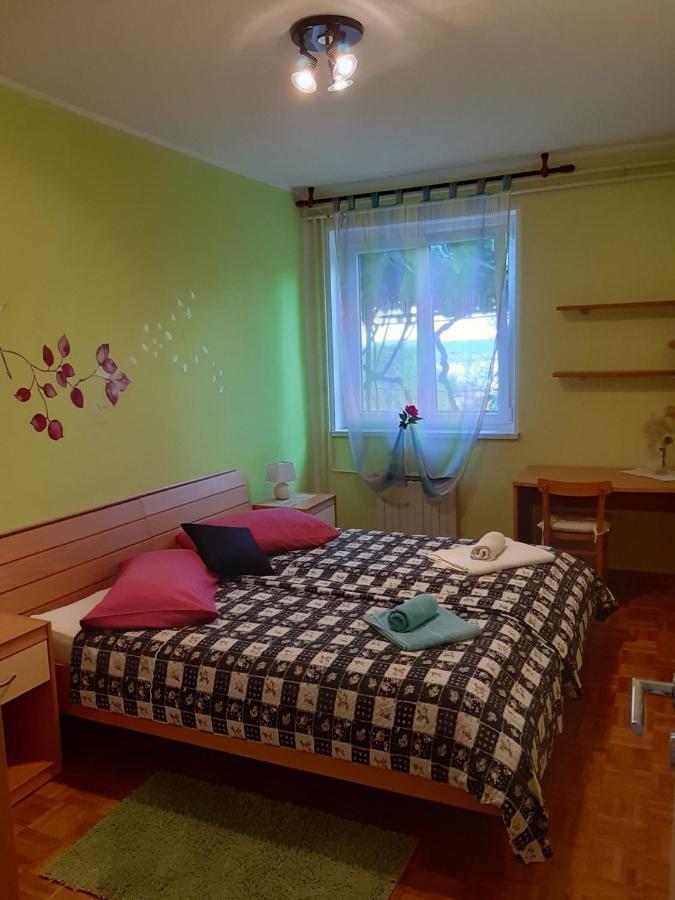 Apartments And Rooms Knez Portorose Esterno foto
